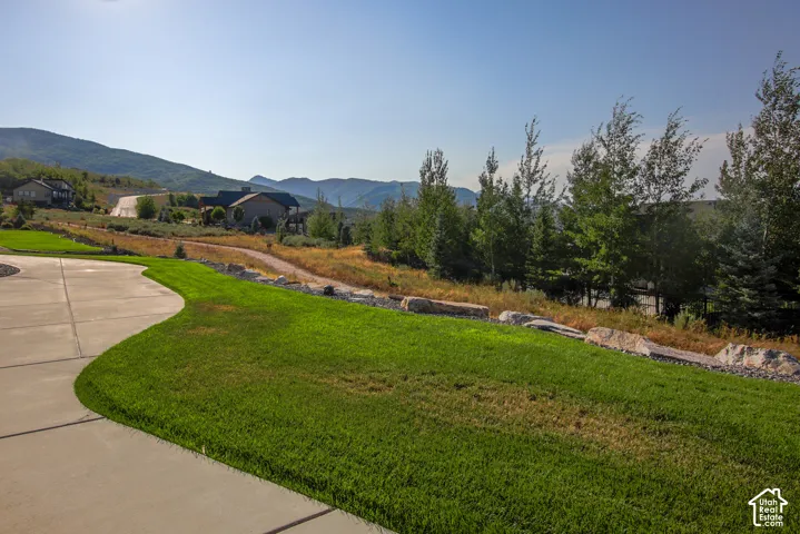 6226 E Hawks Ln, Huntsville, Utah 84317