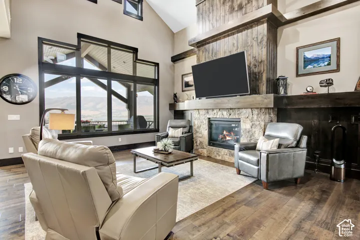 6226 E Hawks Ln, Huntsville, Utah 84317
