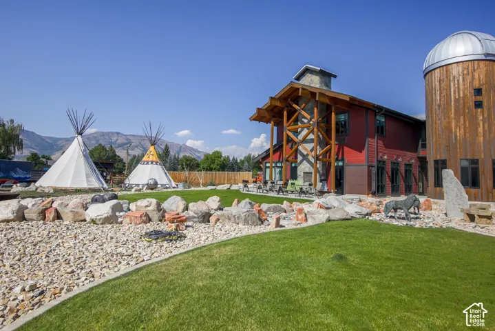 6226 E Hawks Ln, Huntsville, Utah 84317
