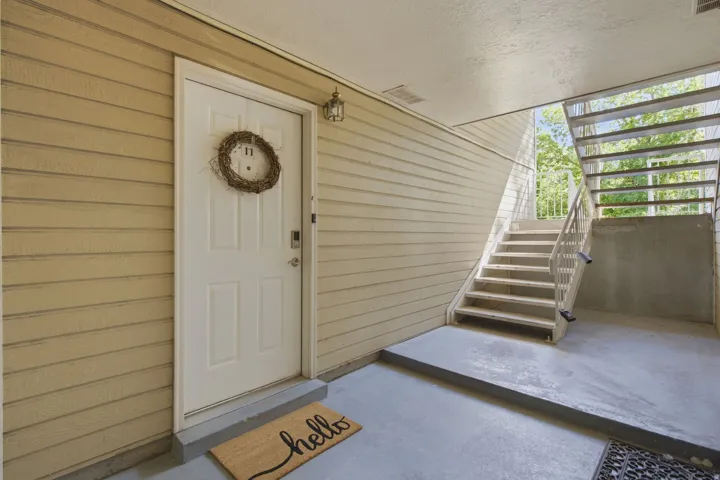 1222 E Waterside Cv ##11, Cottonwood Heights, Utah 84047