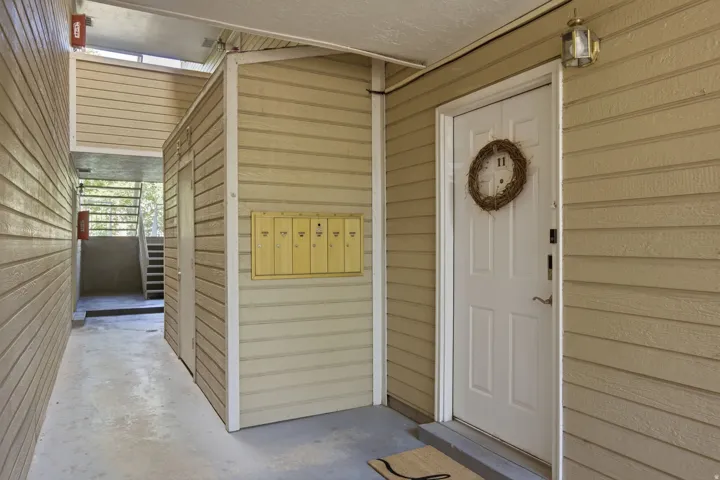 1222 E Waterside Cv ##11, Cottonwood Heights, Utah 84047