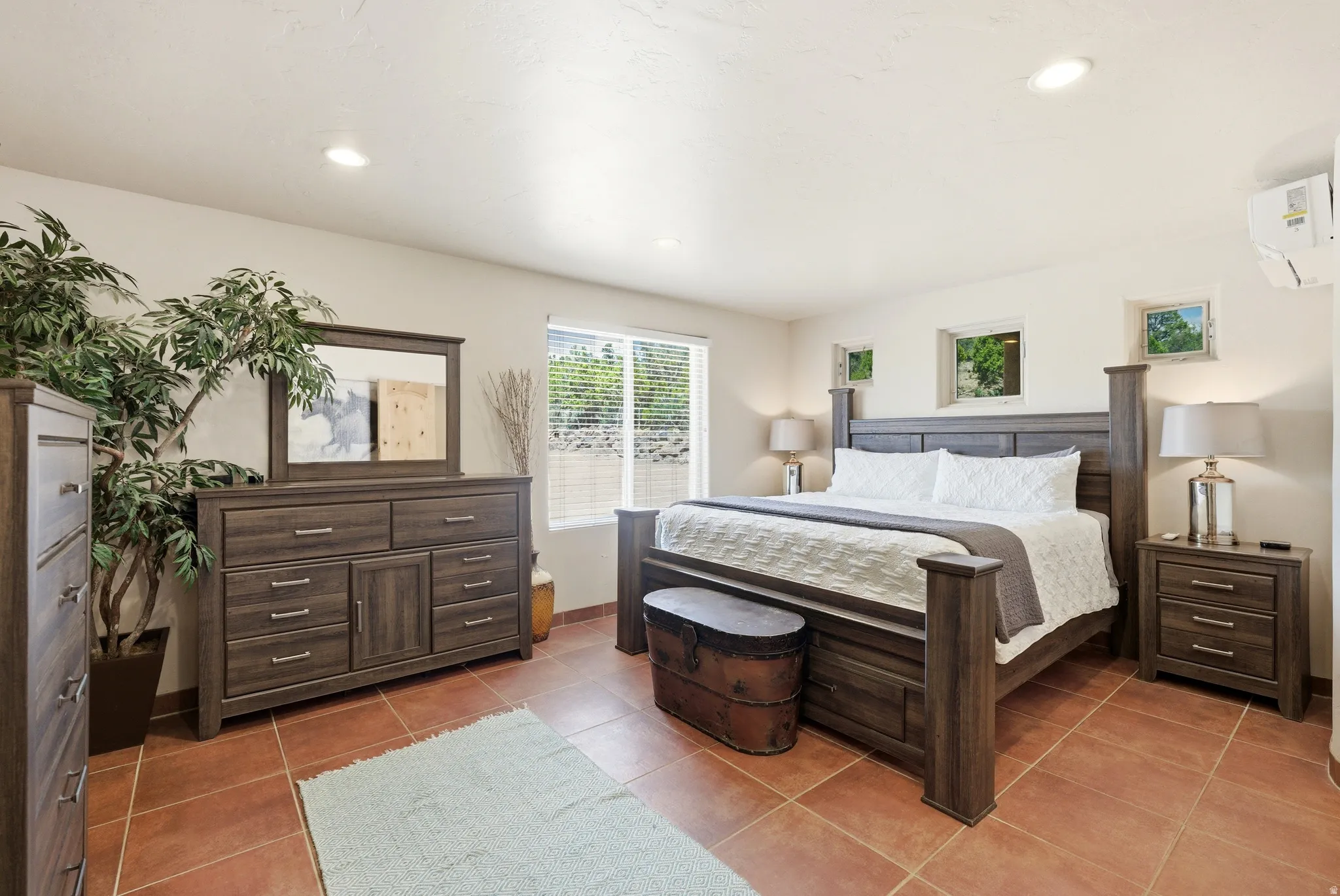 Neutral wall paint throughout