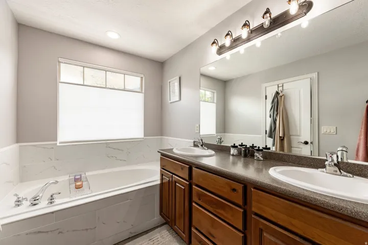 283 E Nechatel Dr, Draper, Utah 84020