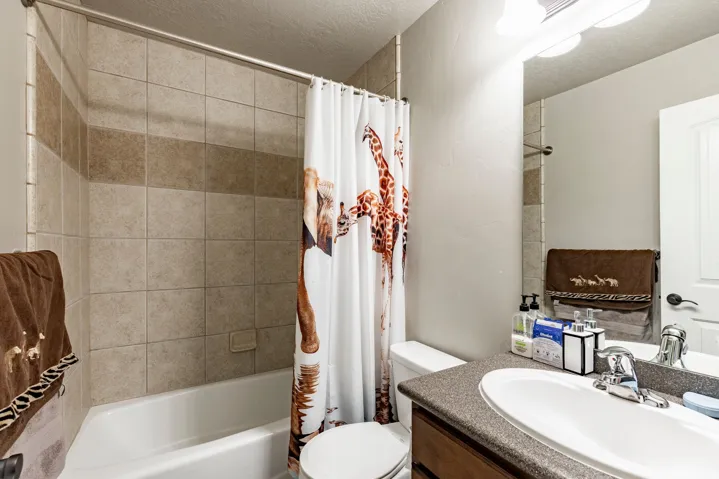 283 E Nechatel Dr, Draper, Utah 84020