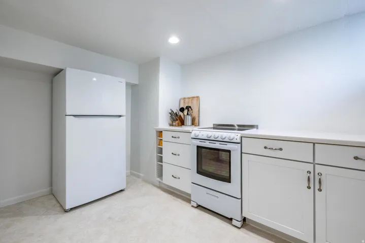 143 S 400 E, Salt Lake City, Utah 84111