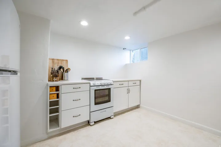 143 S 400 E, Salt Lake City, Utah 84111