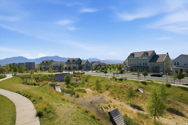 The Spoke Trail System, connecting residents to parks, schools, Downtown Daybreak, and miles of walking and biking trails.