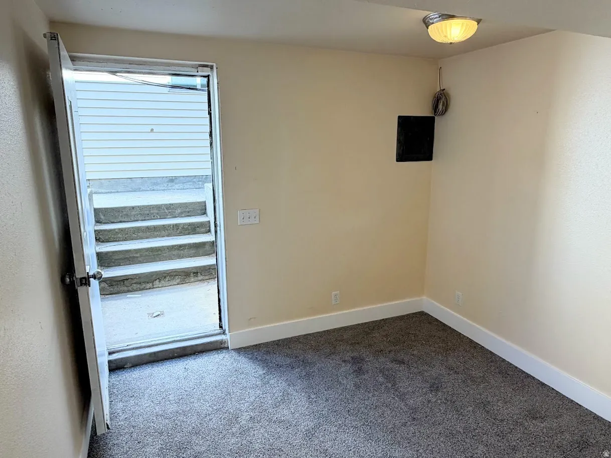 Empty room