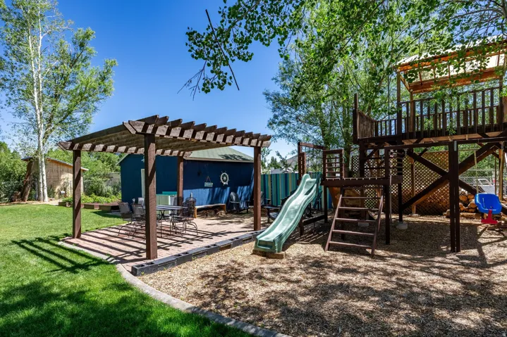 4366 N Meadow Ln, Oakley, Utah 84055