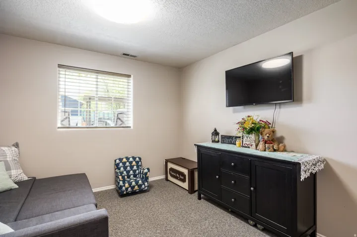 4366 N Meadow Ln, Oakley, Utah 84055
