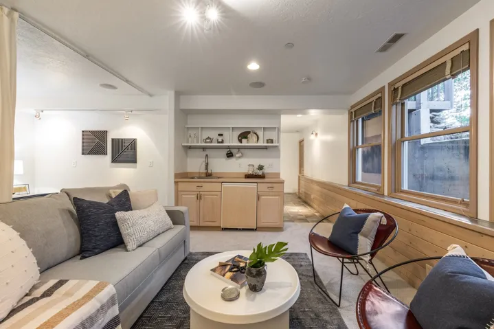 123 Ridge Ave, Park City, Utah 84060