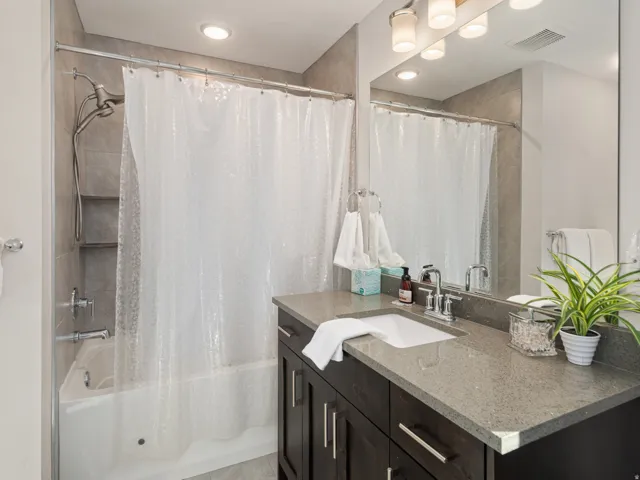 6389 E 820 S, Huntsville, Utah 84317