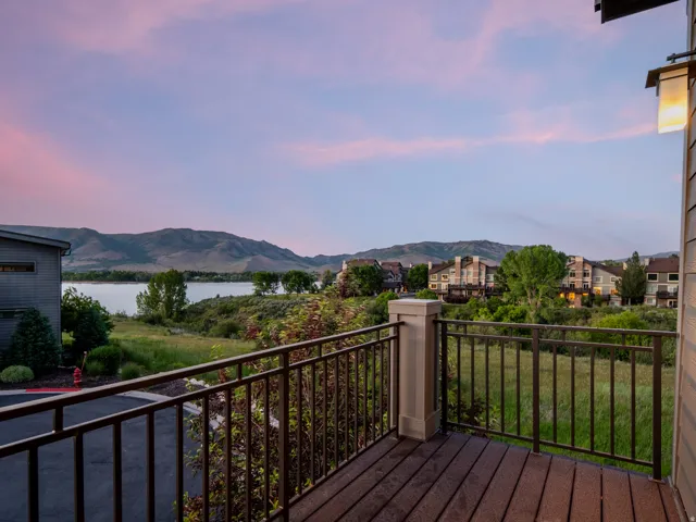 6389 E 820 S, Huntsville, Utah 84317