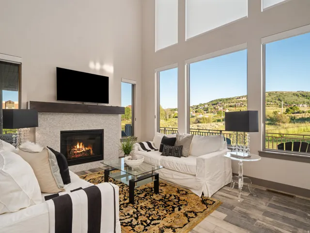 6389 E 820 S, Huntsville, Utah 84317