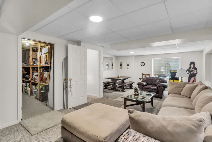 1164 W Old Hollow Way, West Jordan, Utah 84084