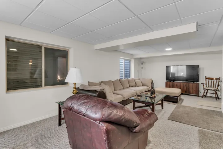 1164 W Old Hollow Way, West Jordan, Utah 84084