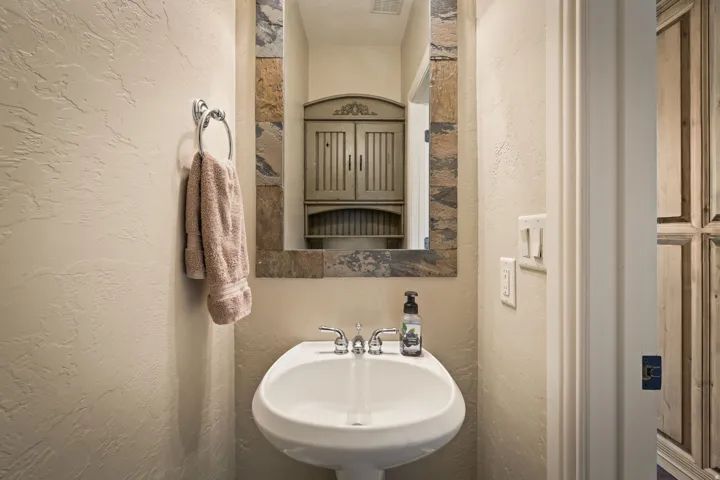 8558 Chokecherry Ln, Sundance, Utah 84604