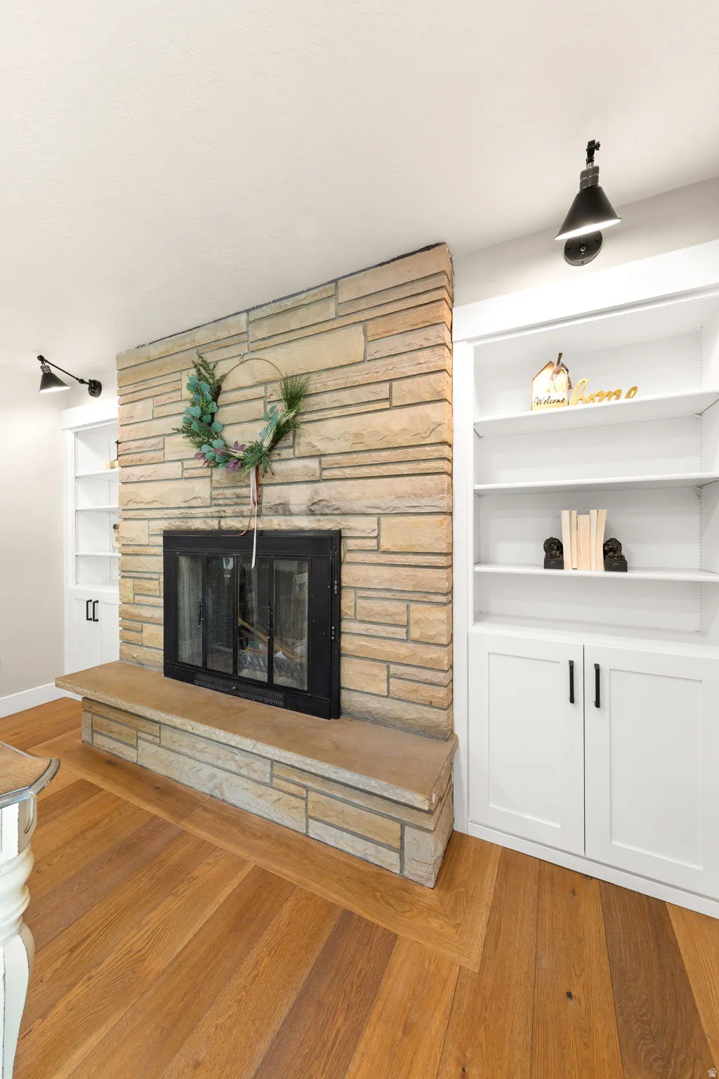Open Kitchen & Living Room with fireplace layout transitions between Culinary & Relaxation zones.