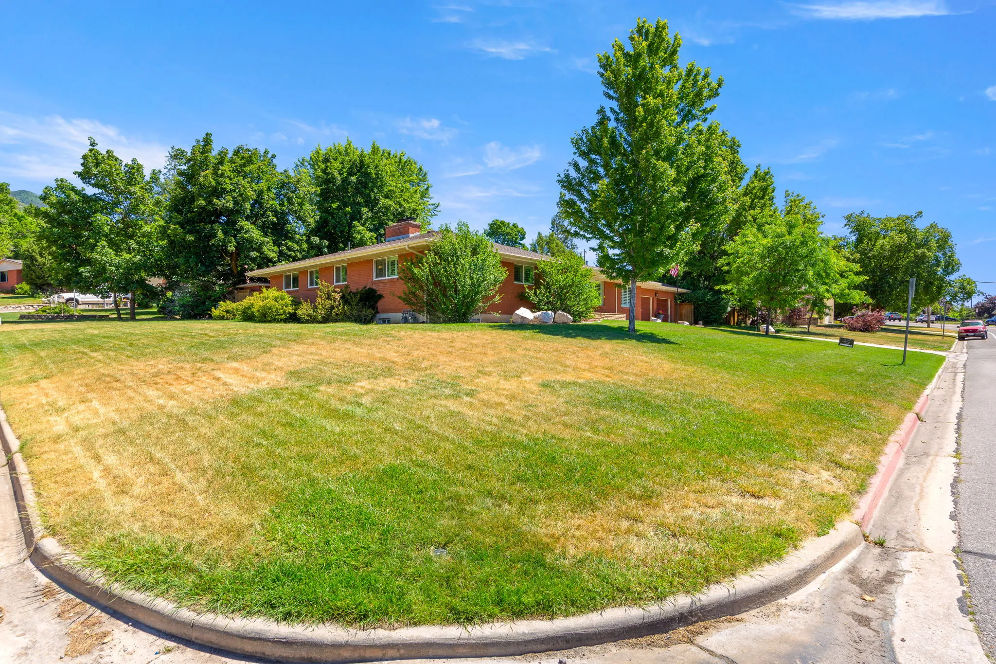 Huge Corner Lot!  Great Neighbors!