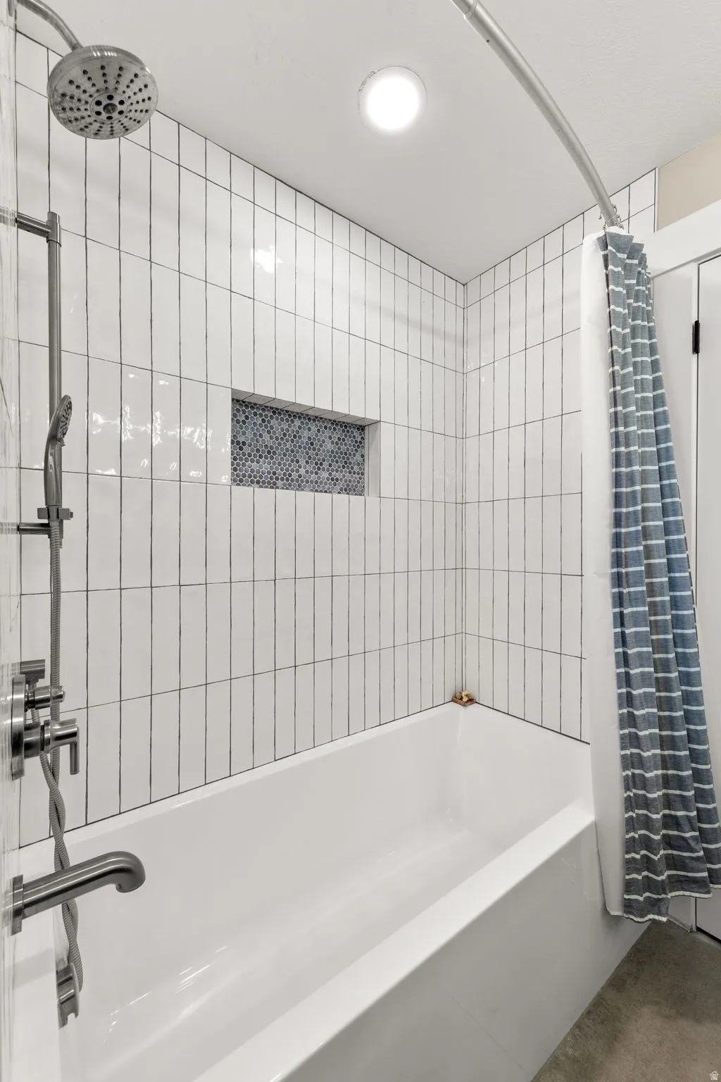 Newly remodeled Main Bath with Tub & Shower Combo.