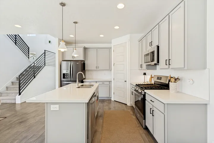 2413 N Gotland Way, Lehi, Utah 84043