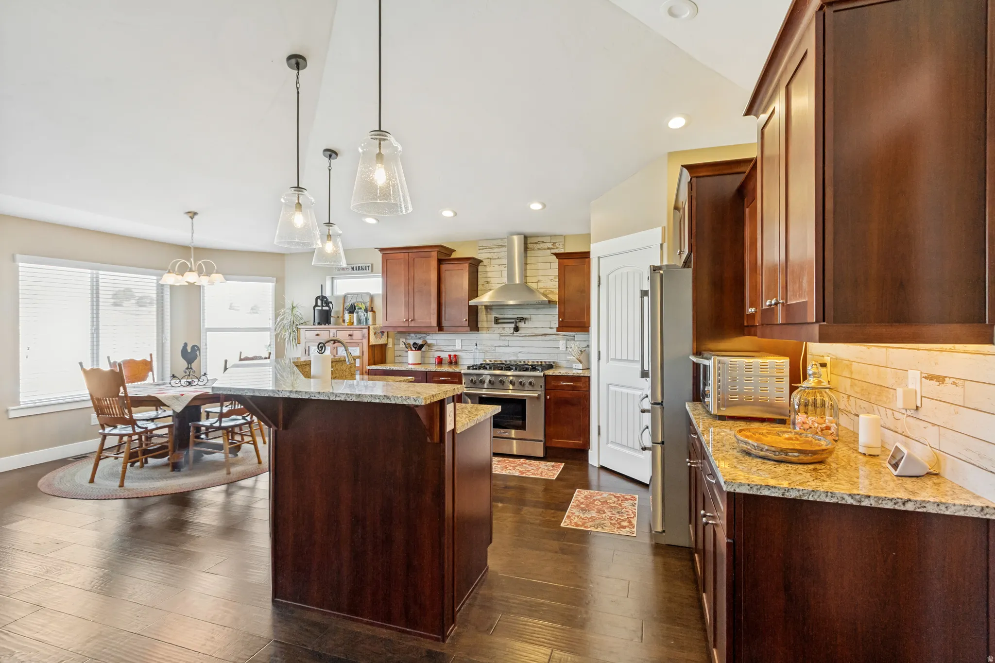 Tile backsplash
