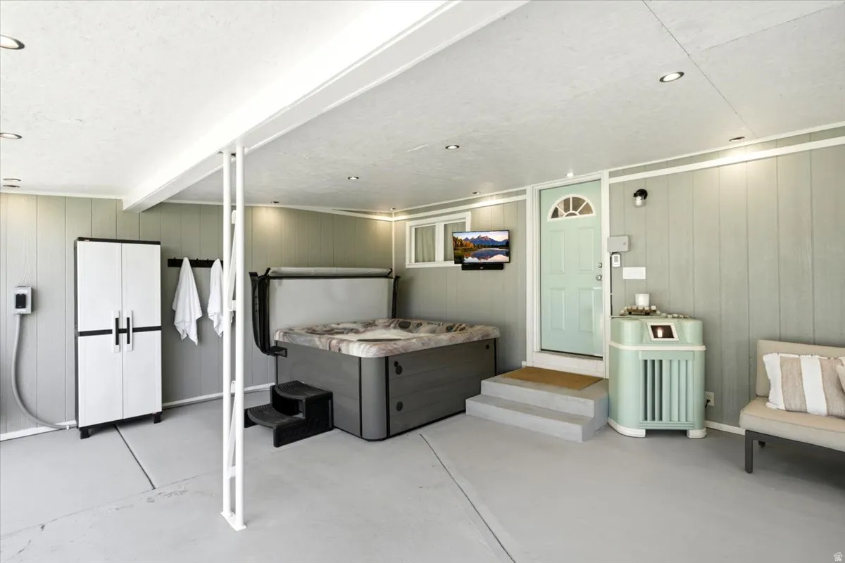 Covered patio!  Hot Tub, TV & Sound Bar included with full price offer!