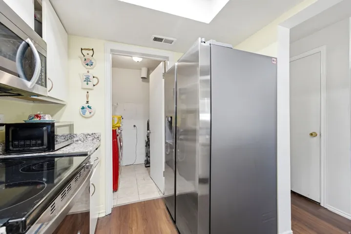 1825 W 7600 S #h103, West Jordan, Utah 84084