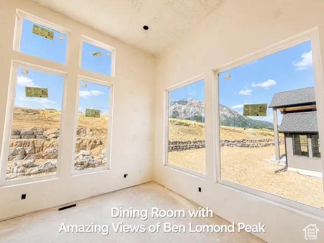 1290 W Caribou Ct, Pleasant View, Utah 84414