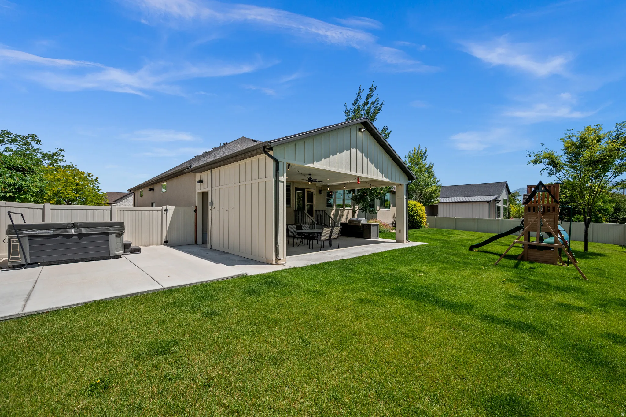 With room to gather, play, and create lasting memories, this beautiful and expansive backyard is the outdoor space buyers dream of having." 🌳🏡☀️✨