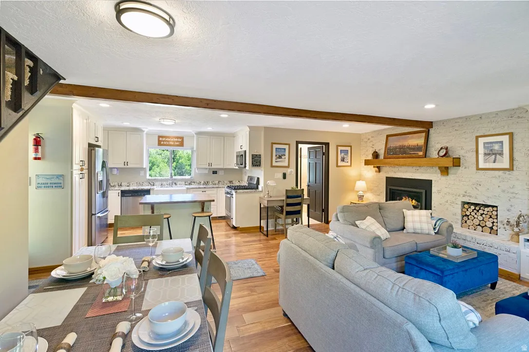 East Side Suite