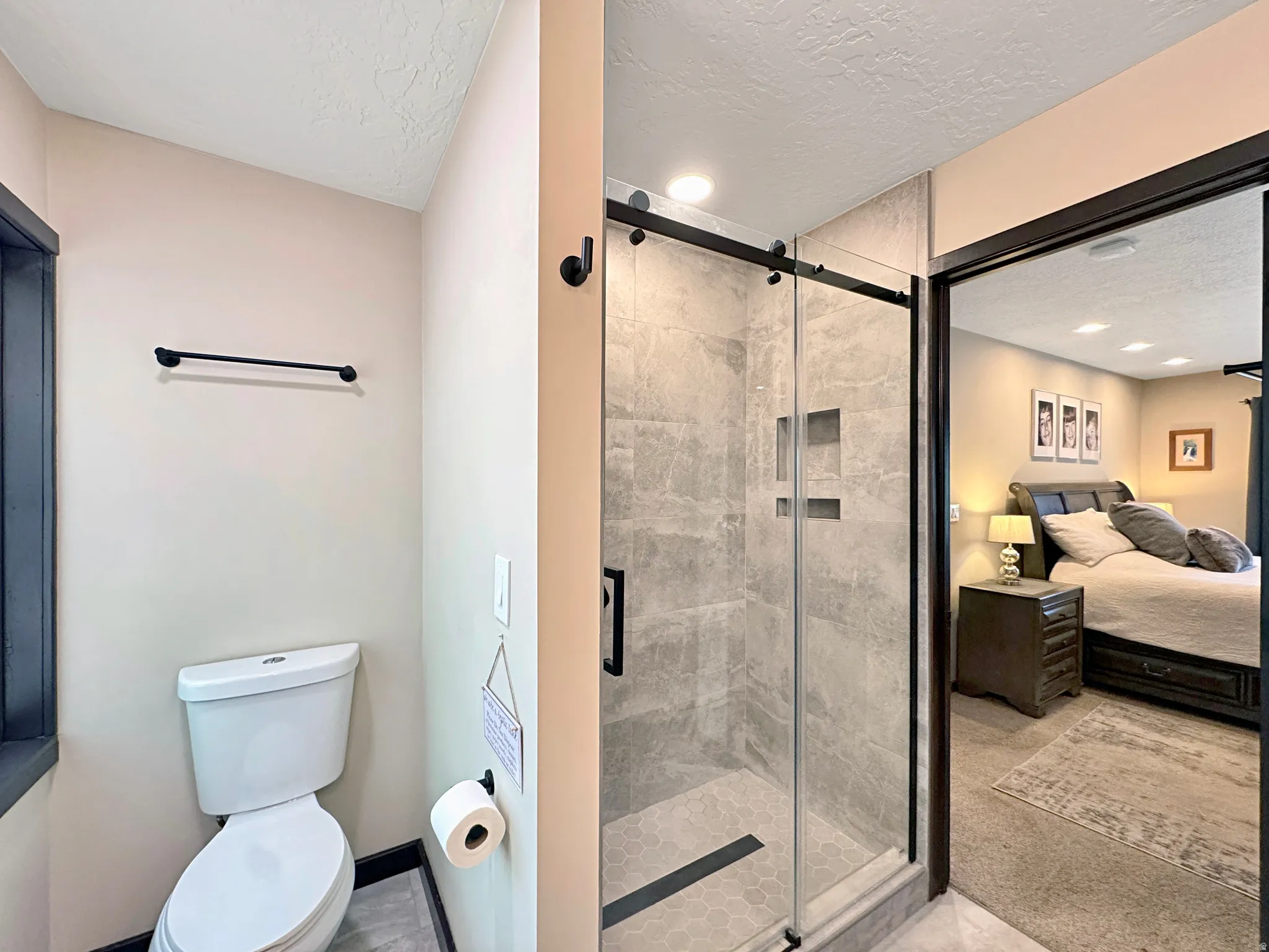 Primary Bedroom On-Suite Bathroom