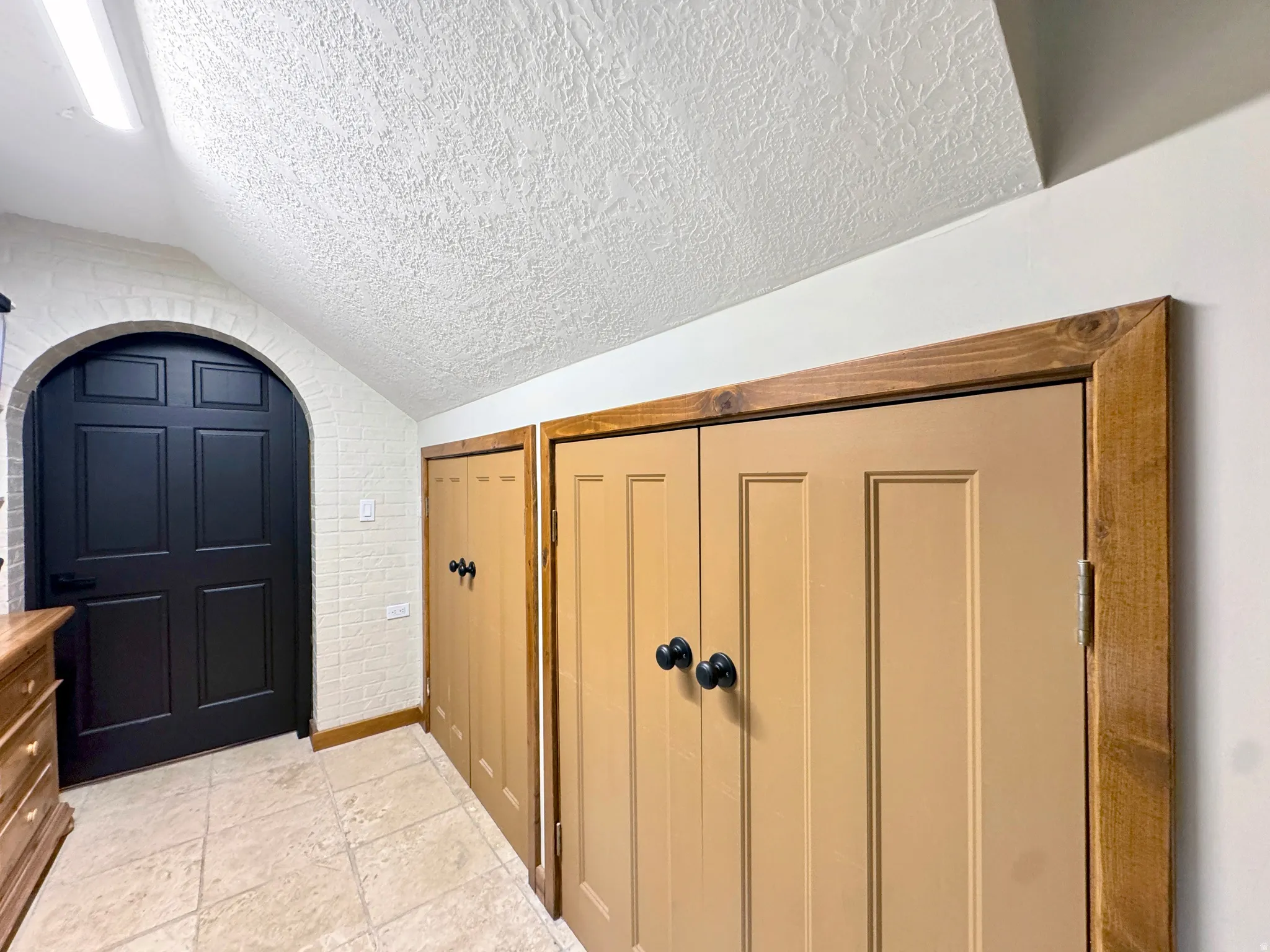 Lower Suite