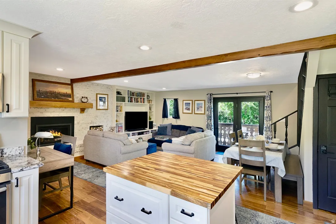 East Side Suite