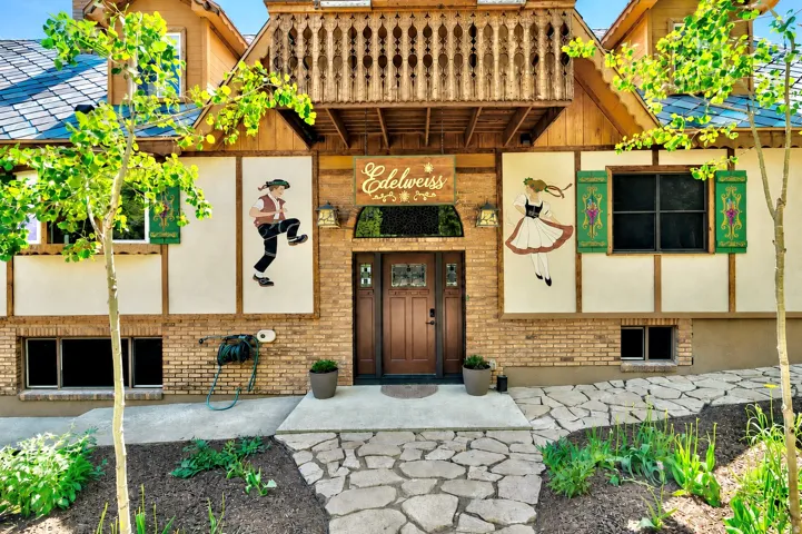 2548 N Nordic Valley Drive Dr, Eden, Utah 84310