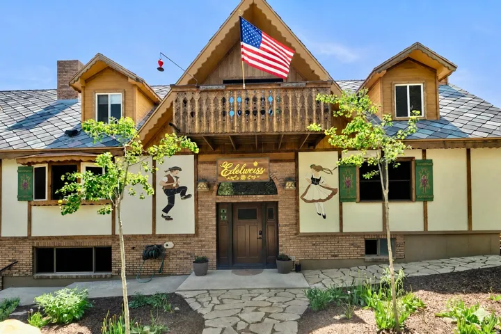 2548 N Nordic Valley Drive Dr, Eden, Utah 84310