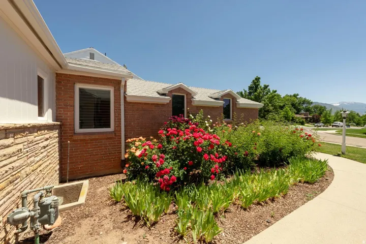 2387 E Beacon Dr, Salt Lake City, Utah 84108