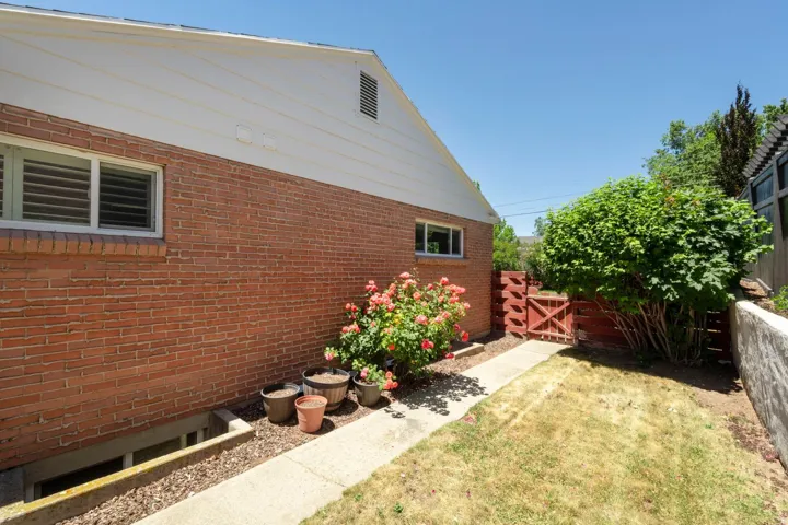 2387 E Beacon Dr, Salt Lake City, Utah 84108