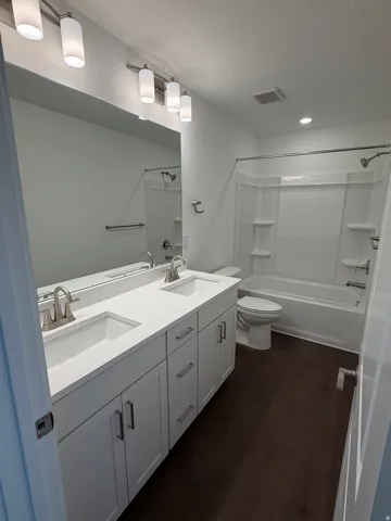 Secondary Bath