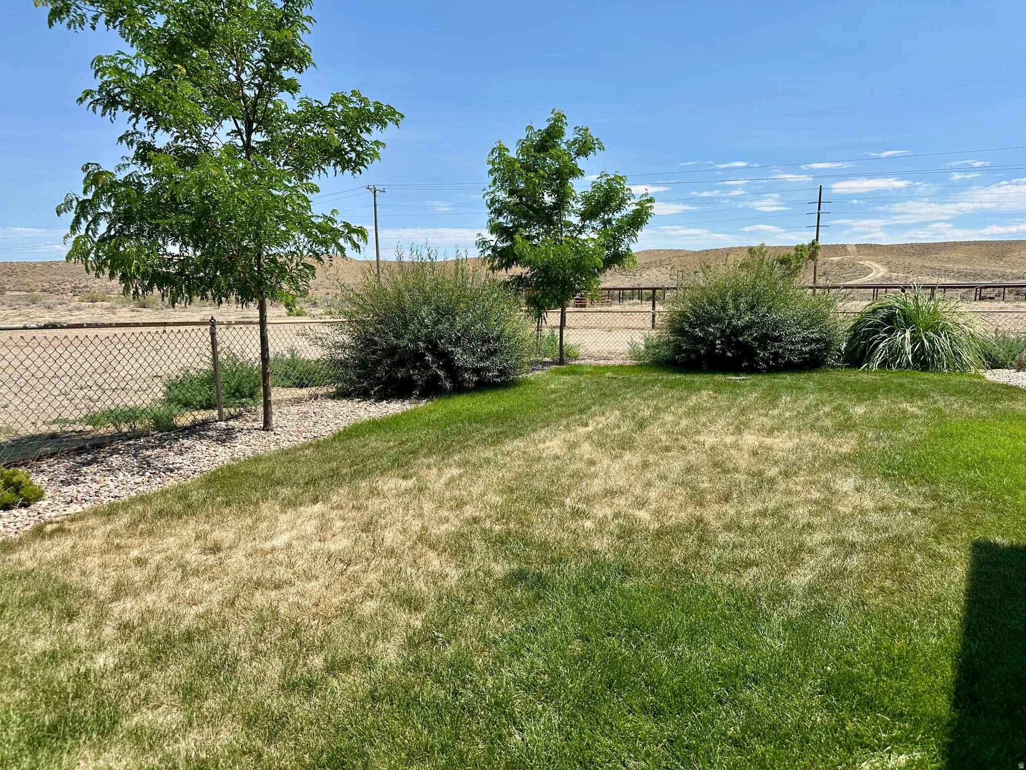 Front yard with auto sprinkling system