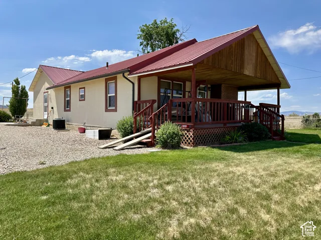 Huge covered front porch