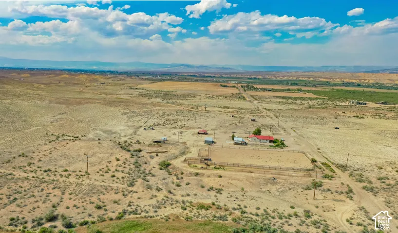 Horse property with house & 5 acres!