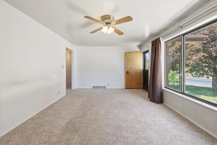 555 W 300 N, Clearfield, Utah 84015