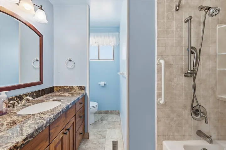 555 W 300 N, Clearfield, Utah 84015