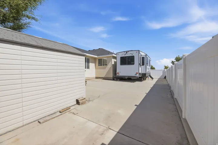 5467 W Mayflower St, West Jordan, Utah 84081