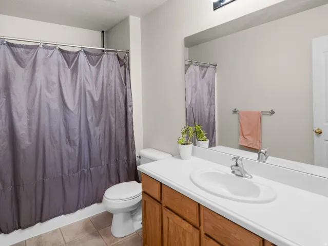 Large Full bathroom off of secondary bedroom