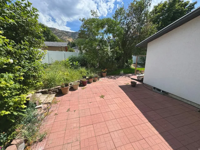 10 N Satsuma, Providence, Utah 84332