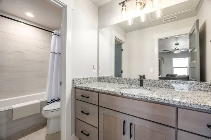524 W Ascent Dr, Hideout, Utah 84036