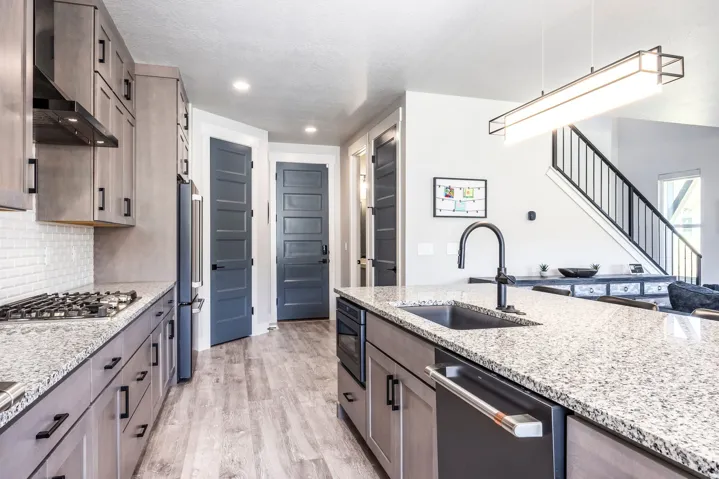 524 W Ascent Dr, Hideout, Utah 84036