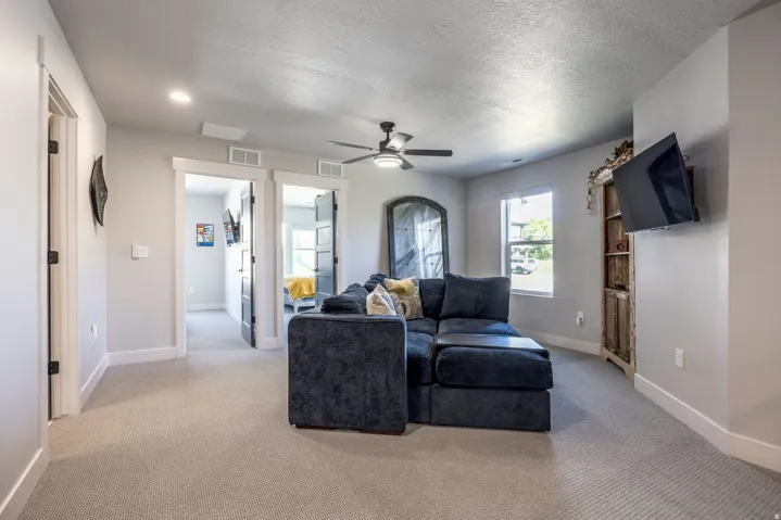 524 W Ascent Dr, Hideout, Utah 84036